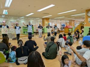 お兄さん、お姉さんといっしょ