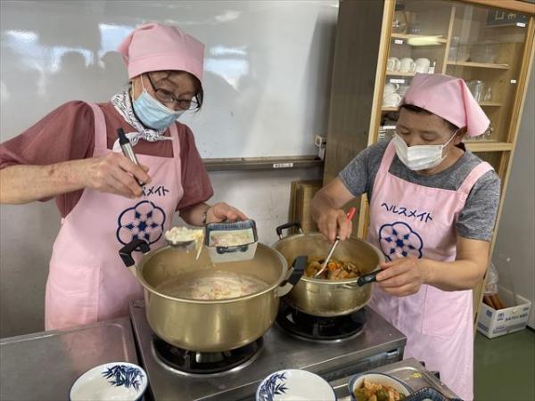 災害時の調理画像