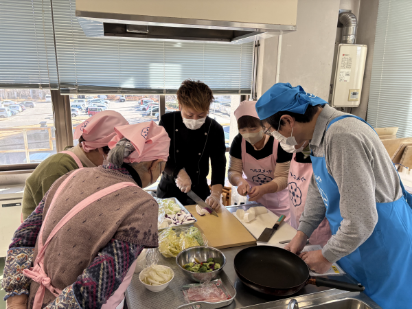 調理をしている画像