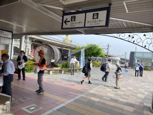 街頭啓発の様子