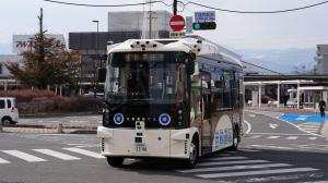 無人運転
